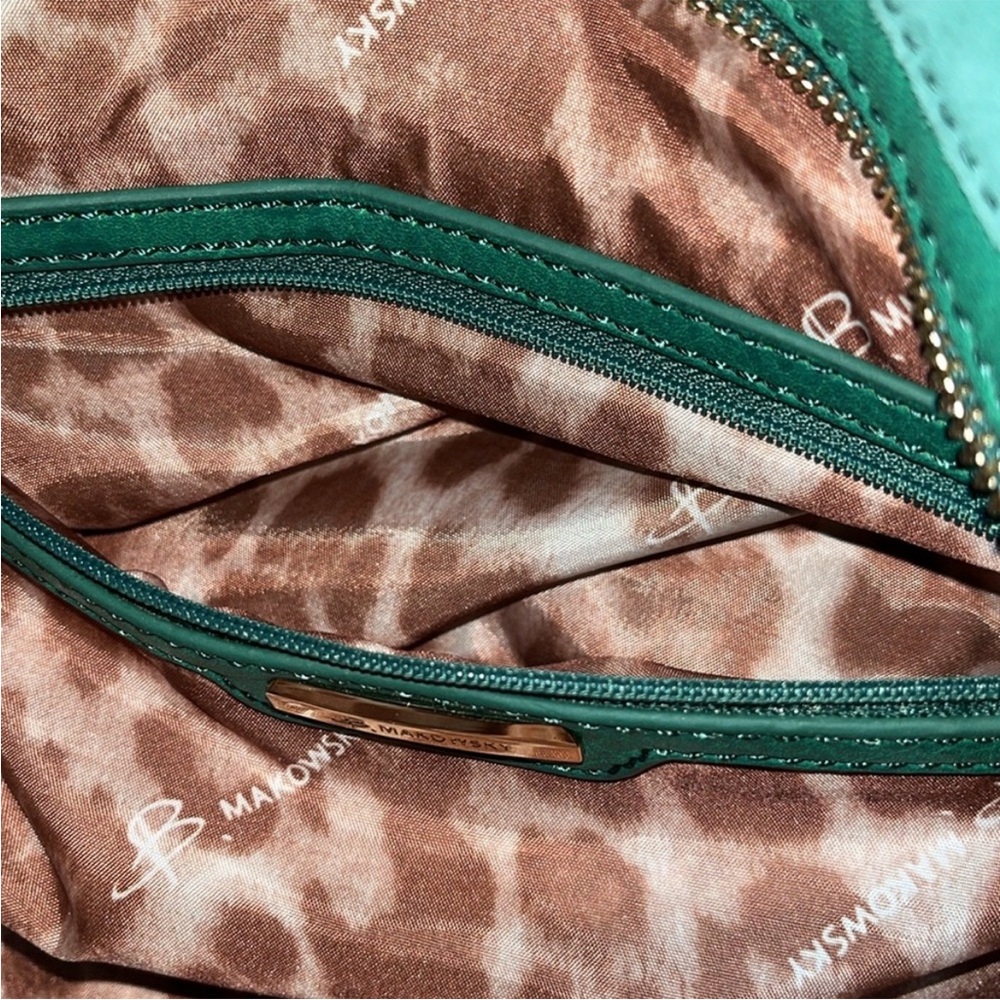 B. MAKOWSKY Giamma Emerald NWT
Leather and Suede Hobo Bag with dustbag - Picture 6 of 15